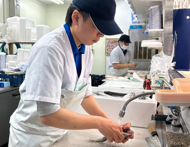 【鮮魚部門】★新店続々オープン！★手に職をつけたい方、チャレンジしたい方♪食品スーパーの鮮魚部門スタッフ