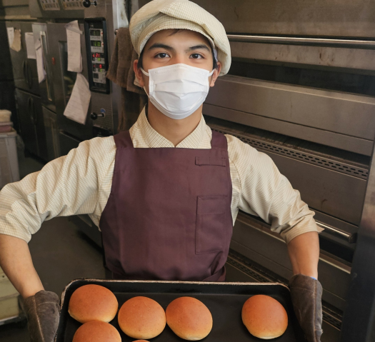 【製パン部門｜早朝】★焼きたてパンを手作りします！★未経験の方も歓迎します♪食品スーパーの早朝製パン部門スタッフ