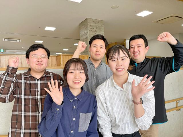 勤務地はJR南武線「向河原駅」より徒歩5分。
通いやすさもバツグンです◎