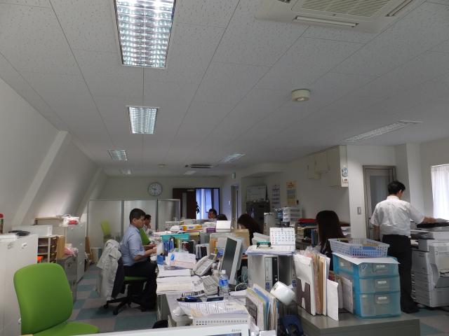 転勤ナシ！
地域に密着しながら、腰を据えて長期活躍が可能です