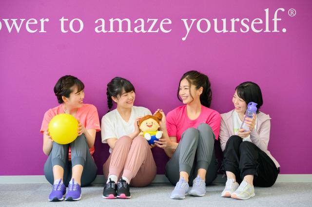 運動経験不問/日曜・祝日お休み/事前研修、キャリアアップ制度も充実/産休・育休実績も多数♪女性専用フィットネスの接客スタッフ