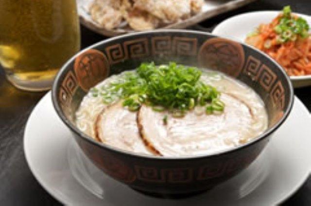 うれしい食事つき!楽しいお店です☆