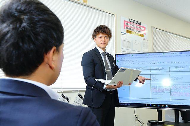 未経験からでも安心。仲間と協力し合える職場です。