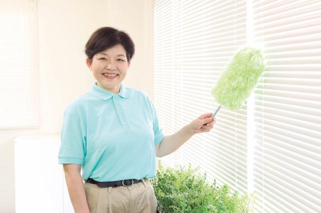 大阪市北区／未経験OKの清掃スタッフ◆駅近◆選べる勤務時間◆年齢不問◆年間休日125日◆早朝手当あり清掃業務