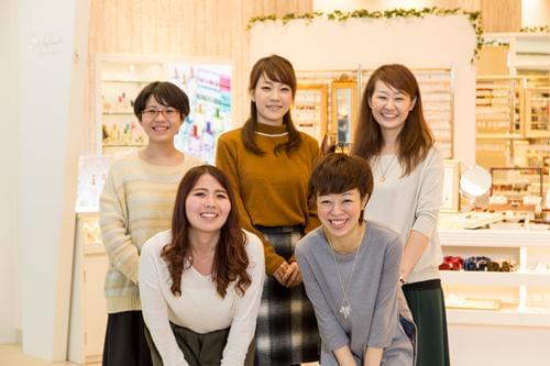 人と話す事が好き!アクセサリーや天然石に興味がある方!!販売デビューの方も歓迎します☆