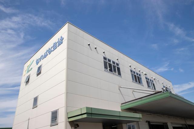 20代・30代・40代・50代のスタッフが在籍。
年齢に関わらずトライしやすい軽作業です。