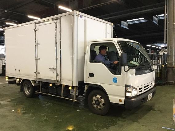 京都下京区【鮮魚の仕分け・市場内配送、市場外配送】時給1,200円＋深夜UP／要普免／未経験OK☆商品の仕分け及び市場内外配送スタッフ