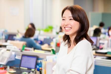 仕事はチーム制。支え合いを大切に、皆さんイキイキと働いています!