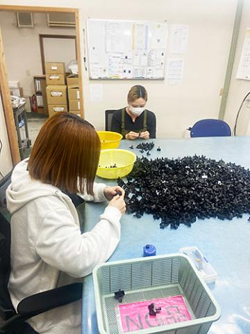 ★主婦（夫）歓迎★
仕事もしたい、だけど子育てもがんばりたい♪
そんな方に人気のお仕事です☆