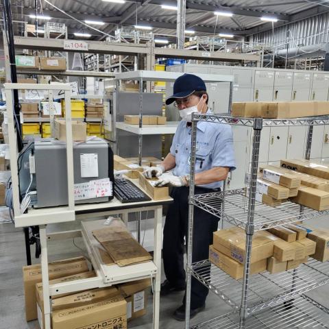 昭和60年の創業より輸出梱包を主軸に成長。
大手企業との継続取引で安定した経営基盤を築いています。