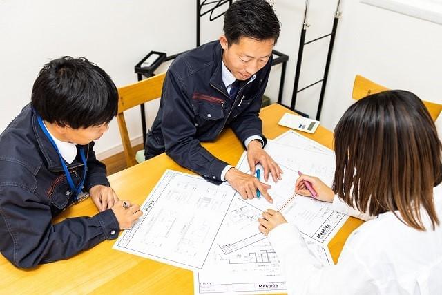 採用基準は意欲と人物重視★
まずは面談でリラックスしてお話しましょう!