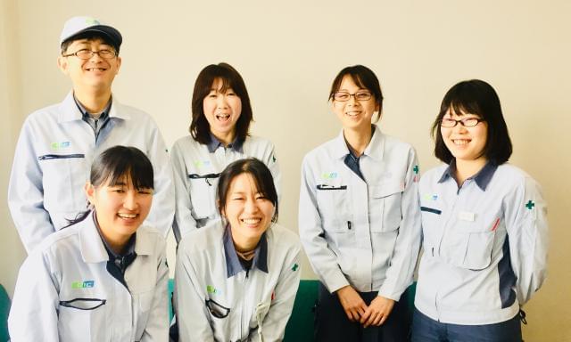 女性スタッフが中心に活躍中。
初心者さんも喜んでお迎えします!