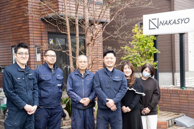 平均年齢は40代の当社ですが、 フォロー体制が整っているため若手から活躍できます！