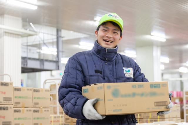 年齢や経歴の壁はありません。年の離れたスタッフ同士でも、和気あいあいとした職場です！