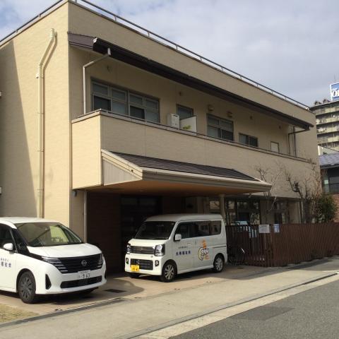 20代〜50代まで幅広い世代の男女が活躍中！
前向きに取り組める方大歓迎です◎