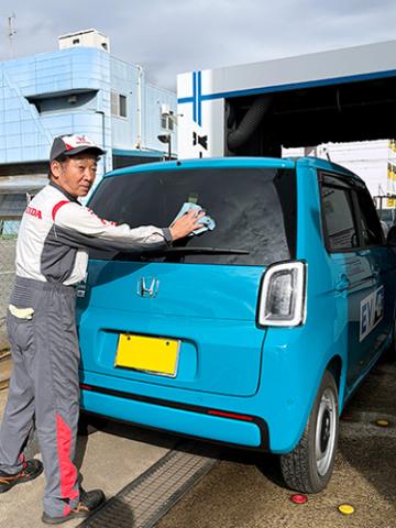 ≪泉佐野市≫【ホンダ正規ディーラーの洗車スタッフ】未経験OK！土日のみの勤務でWワークもOK！洗車スタッフ