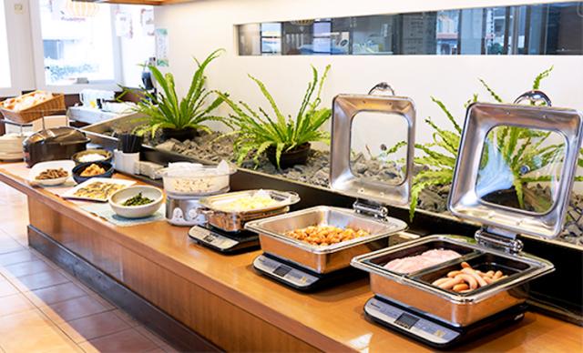 日曜メインの募集｜朝食スタッフ｜阪神尼崎駅徒歩7分｜65歳以上のシニア世代が活躍中！年齢・経験不問の朝食スタッフ