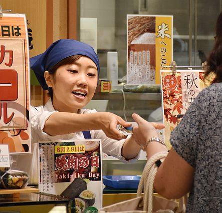 仕事とプライベートを両立しながら働いているスタッフがたくさん!無理なく両立できますよ!