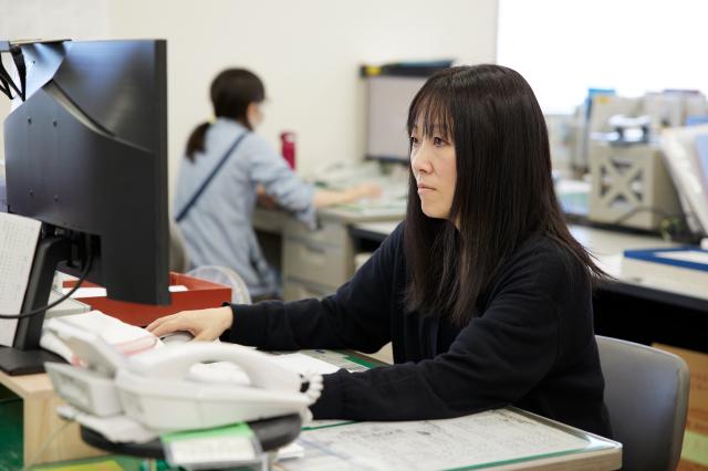 現在、事務は正社員2名、パート3名の5名体制