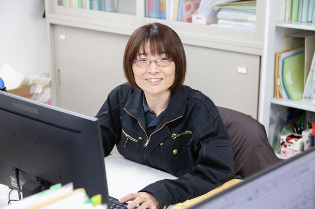 【スタッフインタビュー】
内勤さんにもお話を聞きました！支える側から見た、職場の雰囲気