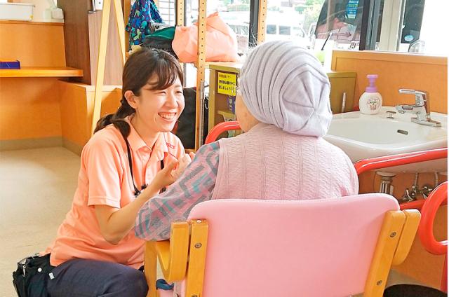 日常生活の中で、生きがいを見つけるお手伝いをする
デイサービスです。