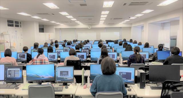 職場の雰囲気が良く、定着率抜群！
あなたもぜひ、チャレンジしてください♪