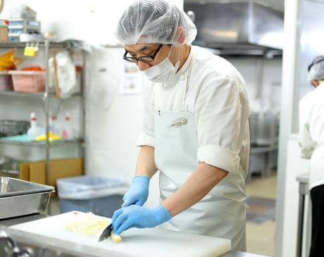 焼肉店ならではの嬉しい食事補助あり☆ 女性・主婦・主夫活躍中!