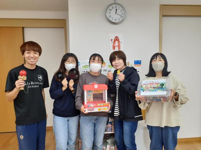 未経験OK◎夏だけの短期募集!
子どもたちの笑顔に囲まれて楽しく働こう!