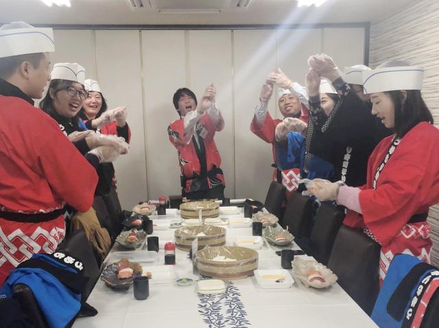 スタッフ大募集《インバウンド向け体験型エンタメ・すし学校イベントスタッフ》■未経験者大歓迎すし学校のイベントスタッフ