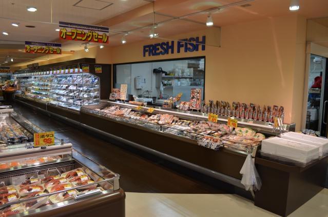 地域の食卓の強い味方！
特に人気の「惣菜部門」があなたの活躍の舞台です◎