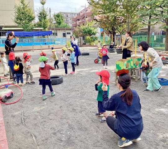 足立区役所　子ども家庭部　子ども政策課
