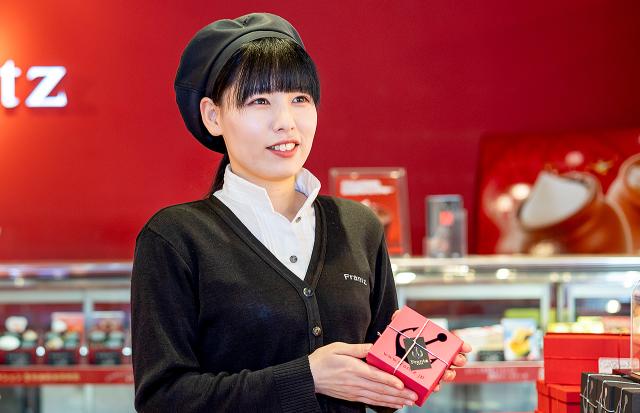 ゜+◇心おどるカワイイお仕事◇+゜
あなたも人気商品の裏側、のぞいてみない?