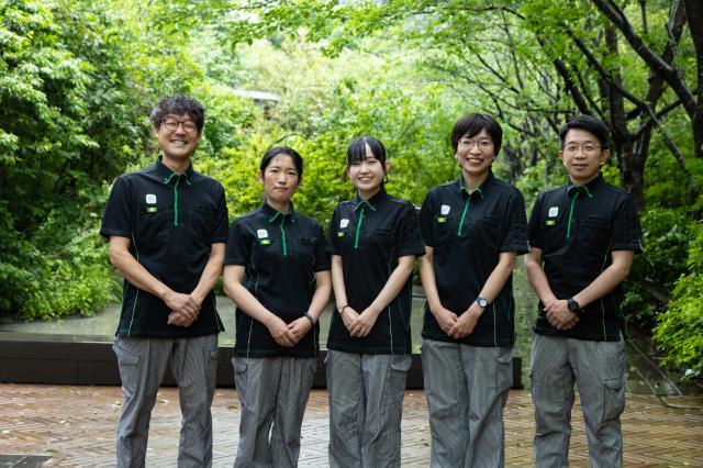 未経験OKの清掃ワークにチャレンジを!
適度に体を動かしながら健康的に働きましょう♪