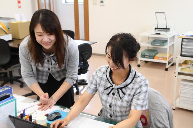 30代〜40代を中心に活躍中！
適度な雑談が飛び交う明るい雰囲気の職場です◎