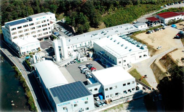 モノづくりの「匠の技」と独自の機械設備の融合による高度な生産技術力が、発展の原動力!この技をぜひ継承してください。