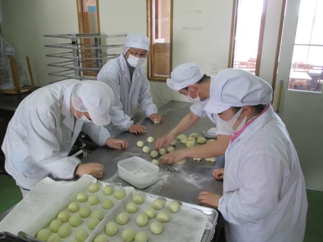 利用者さんと“ともに働く”喜びを感じる福祉のお仕事