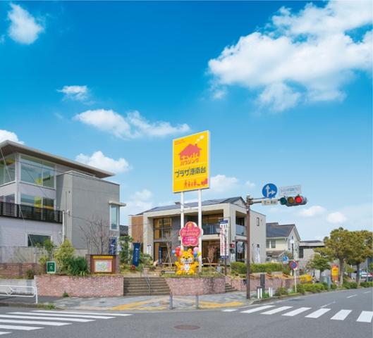 職場へは、根岸線の港南台駅から徒歩3分と駅チカ。自転車通勤もOKです。