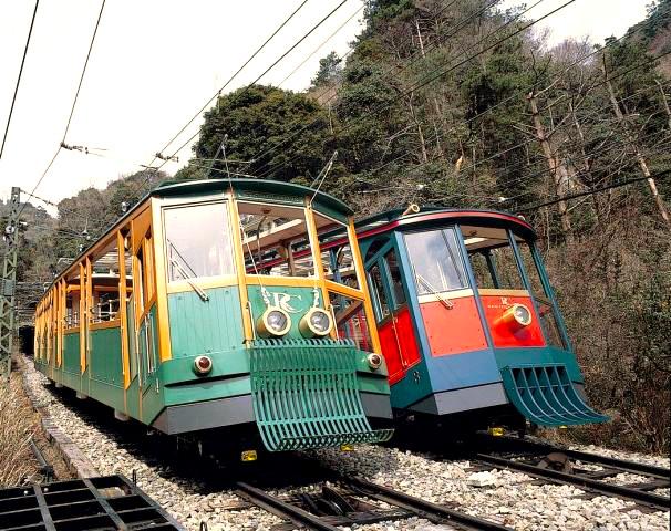 ★11月末まで短期限定★ケーブルカー駅務スタッフを募集!未経験歓迎ケーブルカー駅務スタッフ(11月末まで短期)