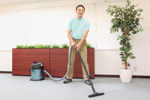 清掃スタッフ　週5日勤務できる方歓迎！　未経験者OK　毎週月曜日は定休日清掃スタッフ