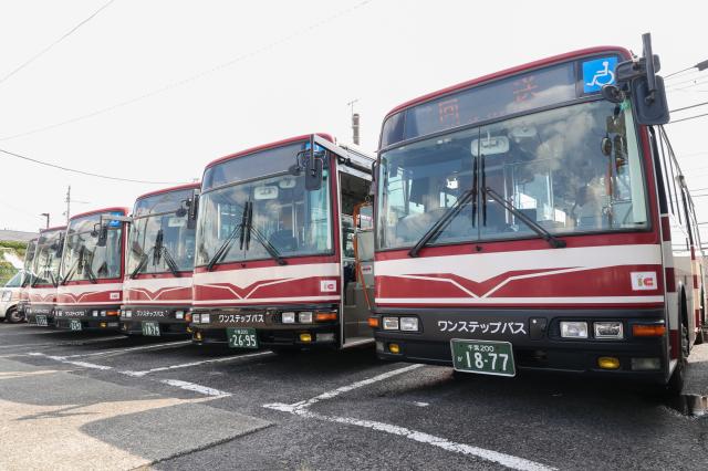 【アルバイト】　セカンドキャリアの方もバス運転士として活躍中！　 未経験でも研修充実で安心スタート！バス運転士