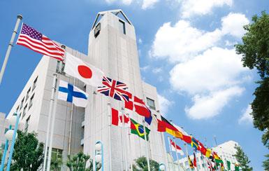 学校法人東京国際大学