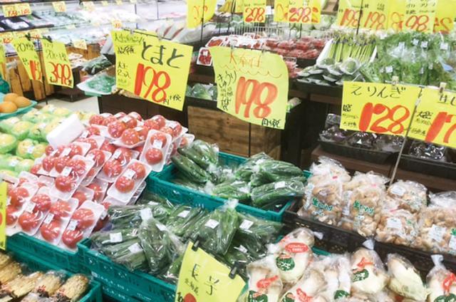 業務スーパーの野菜コーナーにて接客・販売をお願いします。