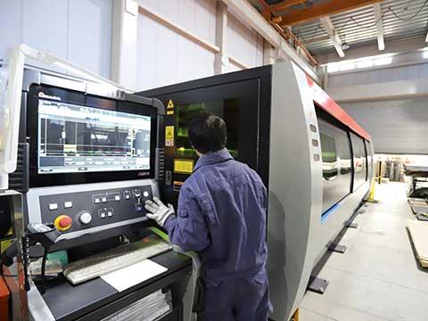 《未経験OKの製造スタッフ》◆残業は少なめ！◆20代〜40代活躍中！◆マイカー通勤OK！製造スタッフ/工場内加工