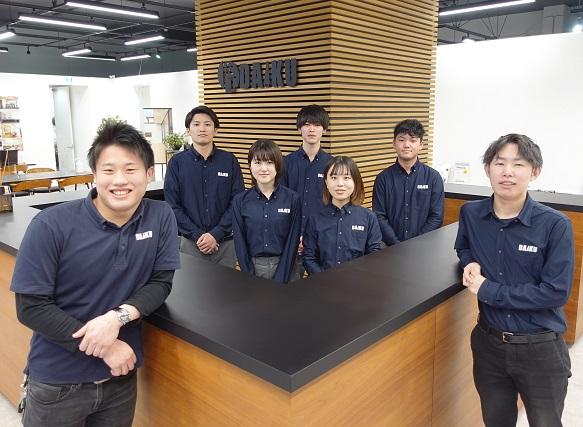 異業種からの転職者も多数活躍中！
これまでのどんな人生経験も活かせるお仕事です！