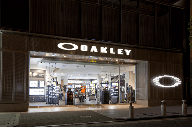 Oakley Store 大阪心斎橋店のアルバイト パート情報 大阪市中央区の求人情報 Id イーアイデム