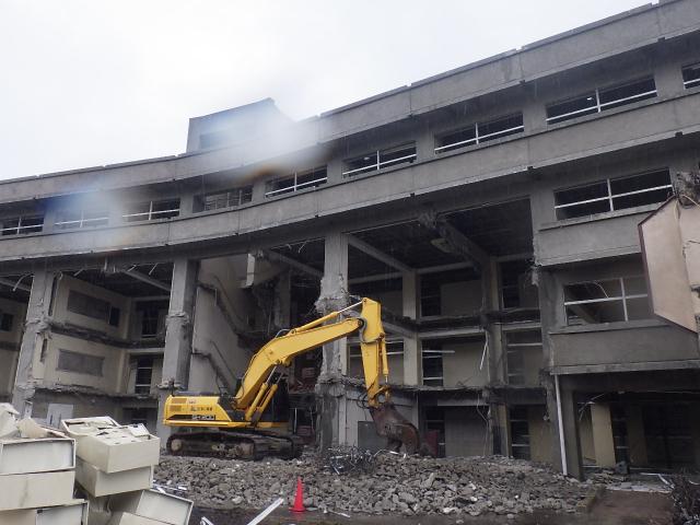 関東一円の住宅や施設の解体工事現場で、工事の施工管理。
解体工事に携わった経験がある方歓迎！