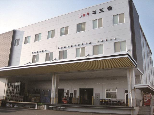 私たちは、食品の製造流通を通じて
これからも皆さんの健康で豊かな食生活のために貢献し続けます。