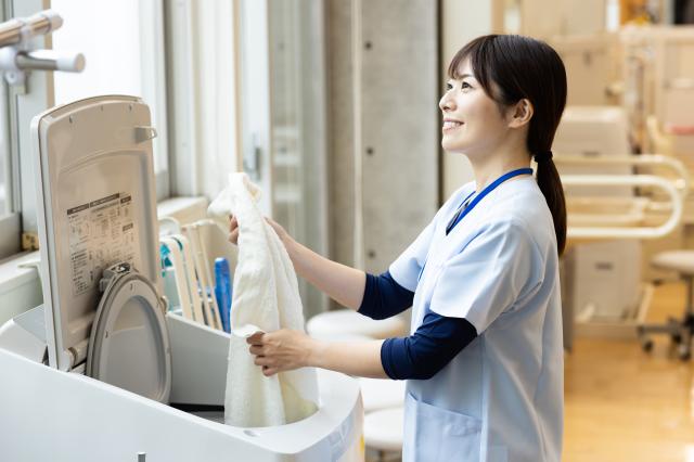 看護助手（パート）募集！無資格・未経験可！子育てサポート◎看護助手（パート）