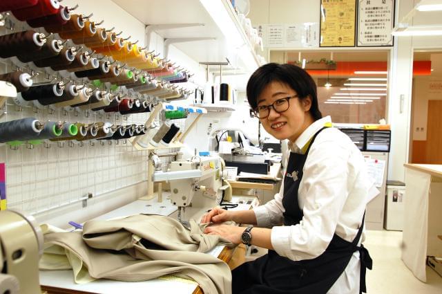 全国に約300店舗を展開!業界のリーディングカンパニーでお直しスタッフデビューしませんか☆