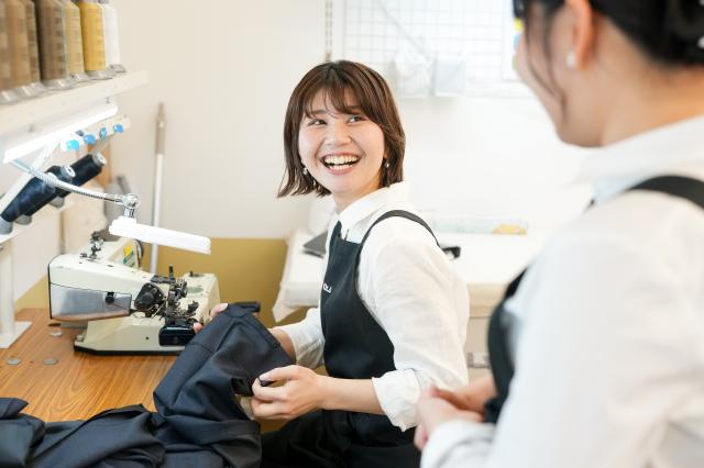 全国に約250店舗を展開！
業界のリーディングカンパニーでお直しスタッフデビューしませんか☆